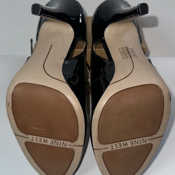 Nine West Mary Jane’s - Picture 4 of 4